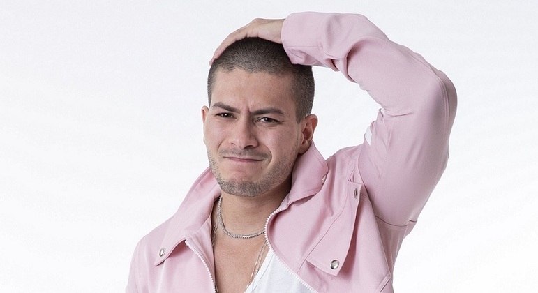 Arthur Aguiar é, disparado,  o grande favorito do "BBB"