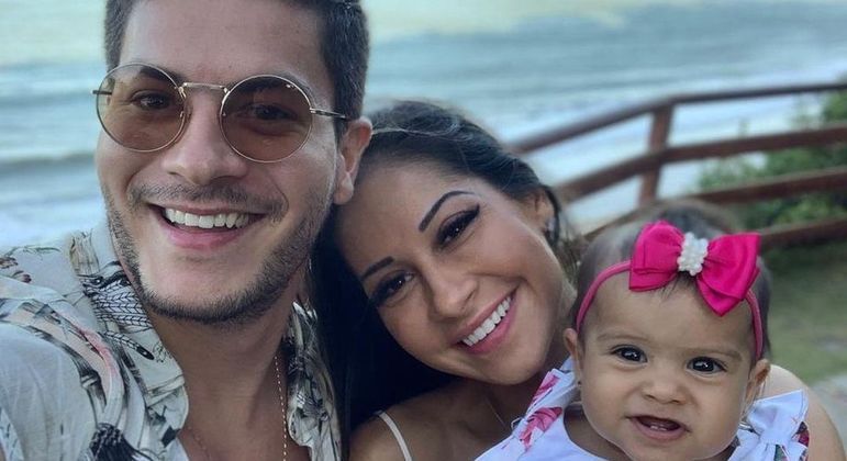 Mayra Cardi diz que ainda ama Arthur Aguiar

