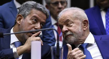 Lira e Lula na cerimônia de posse presidencial