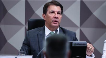 Arthur Maia preside sessão da CPMI do 8 de Janeiro