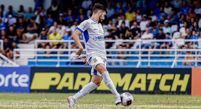 Gabriel TaliariCamisa 18 no Santo André, o jogador tem três gols