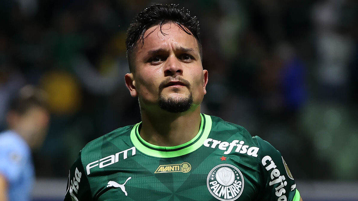 Campeão pelo Palmeiras com Abel é oferecido ao Grêmio: Artur pode reforçar time.