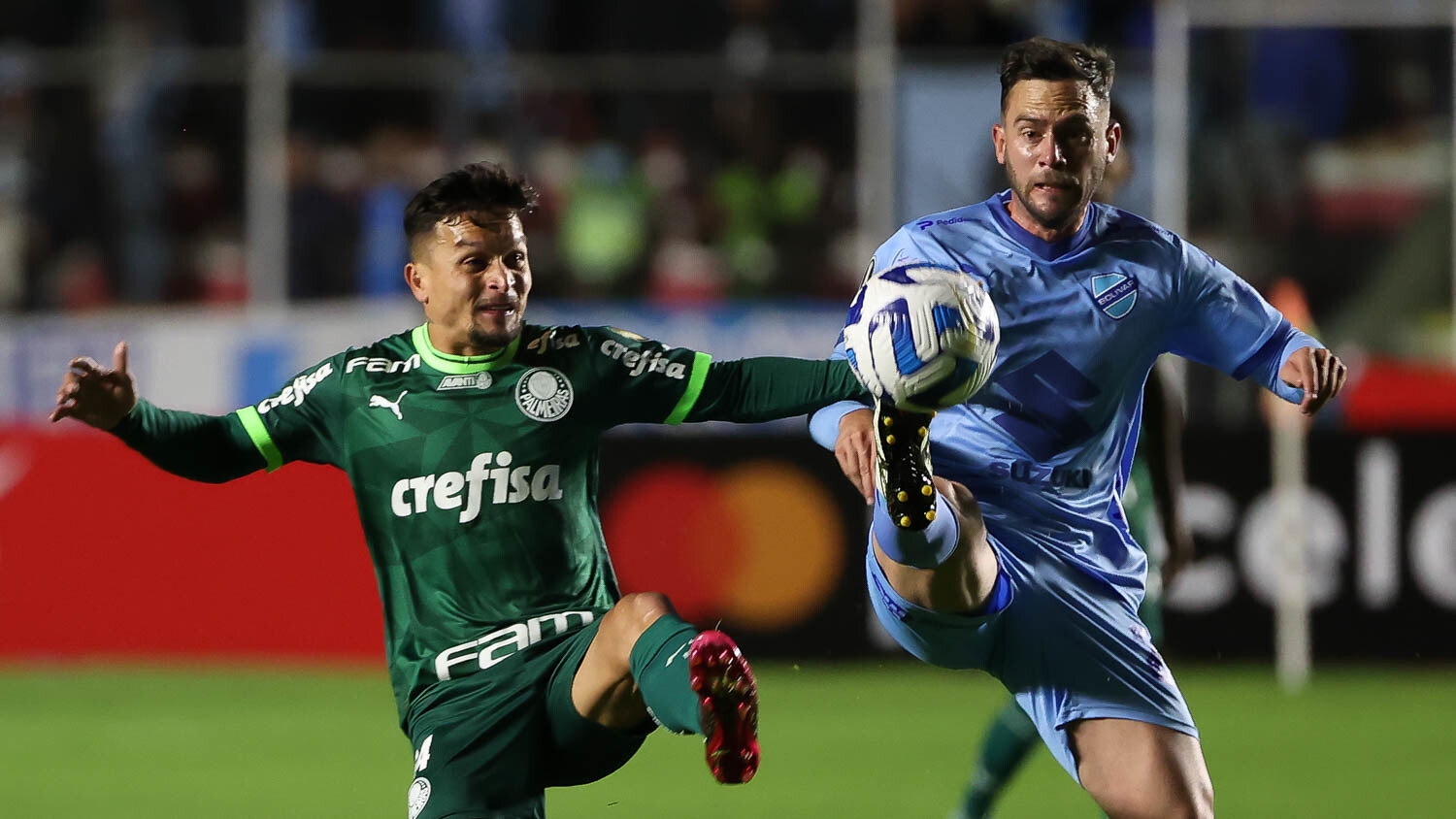 Artur avalia reestreia no Palmeiras e cita dificuldades com altitude em derrota: 