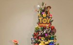 Depois de um ano difícil, e com o segundo confinamento da Inglaterra se aproximando, muitos moradores resolveram antecipar a alegria do Natal e já estão montando suas árvores, como esta inspirada no filme Toy StoryNatal com mais sabor: aprenda a fazer os tradicionais biscoitos amanteigados