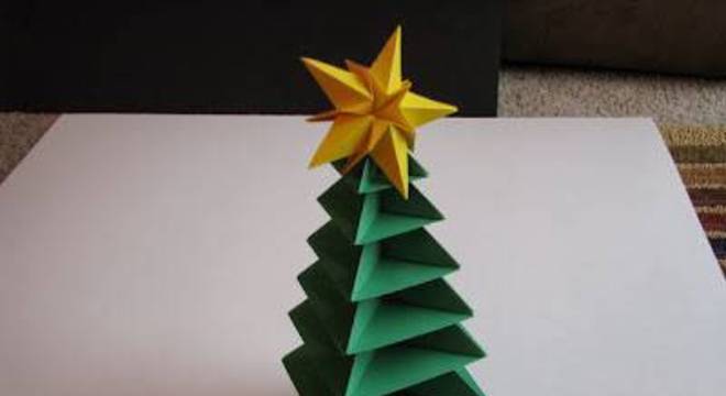 Arvore de natal artesanal de origami
