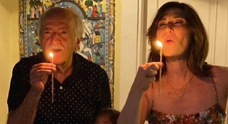 Ary Fontoura e Beth Goulart comemorando o aniversário 