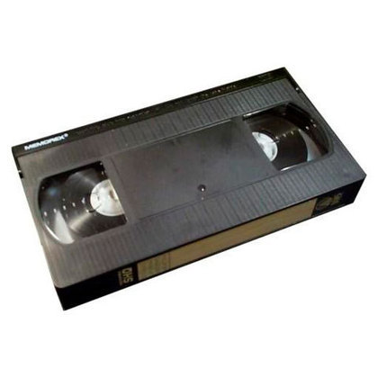 As fitas VHS serviam para armazenar vídeos, principalmente filmes. Depois, houve a evolução para os DVDs. Hoje em dia, com o Youtube, convenhamos, tudo está mais fácil. 