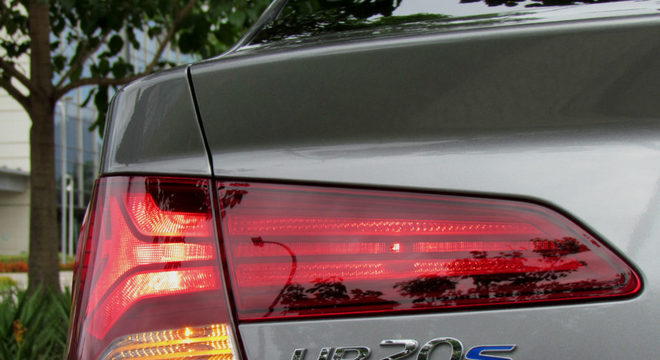 As lanternas remetem aos seds maiores da Hyundai, como o Elantra e o Sonata/ Luiza Kreitlon / AutoMotrix