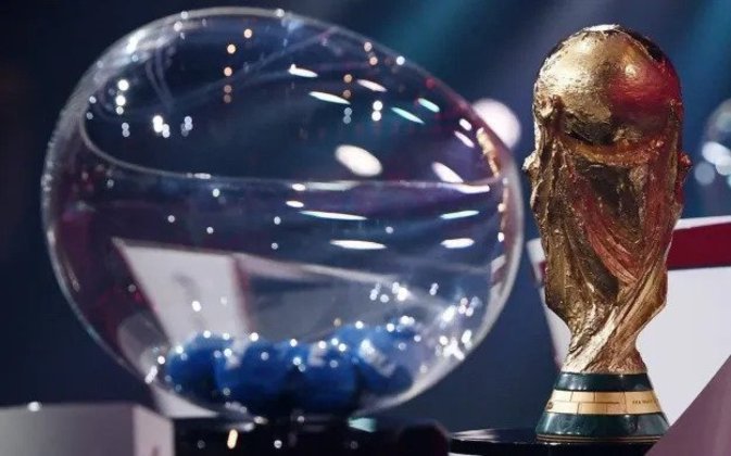 As seleções estarão distribuidas por ordem de classificação do ranking da FIFA, com exceção do Qatar, que estará no pote 1, por ser o país-sede e dos países que virão das repescagens restantes. Vale ressaltar que algumas mudanças podem acontecer, alguns jogos estão pendentes e podem ocasionar alterações.