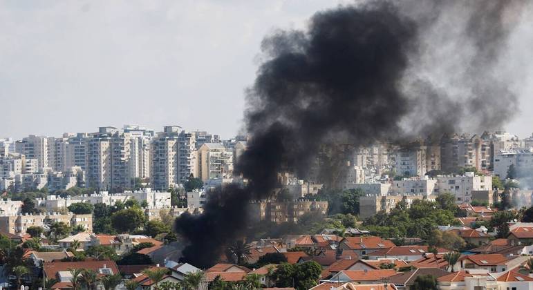 Mísseis caíram em diversos locais de Israel, incluindo a cidade de Ashkelon (foto)
