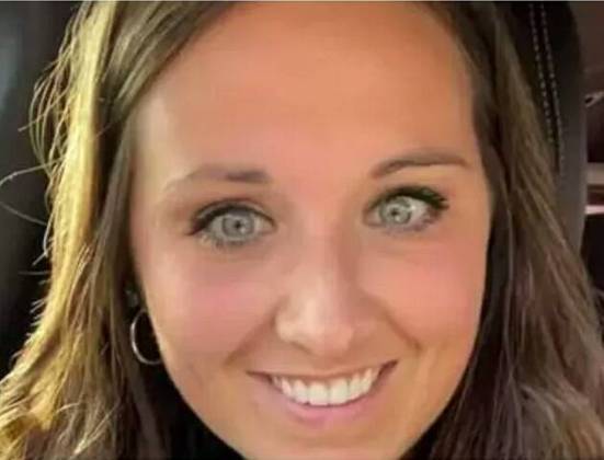 Ashley Summers, que tinha 35 anos e era mãe de dois filhos, perdeu a vida após beber muita água e sofrer uma intoxicação.