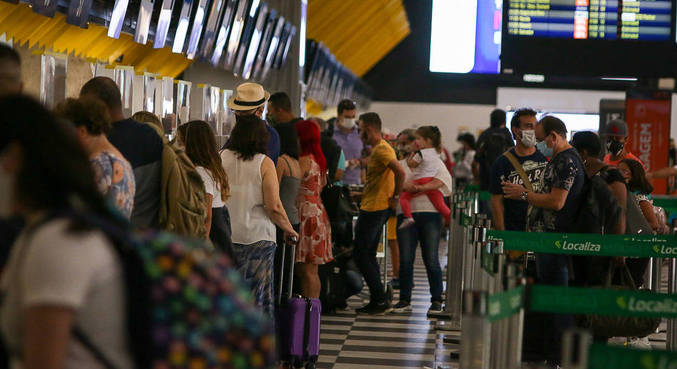Trajeto entre São Paulo (SP) e Recife (PE) tem o maior salto de preço em um ano