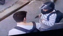 Câmeras flagram dois assaltos acontecendo ao mesmo tempo em SP