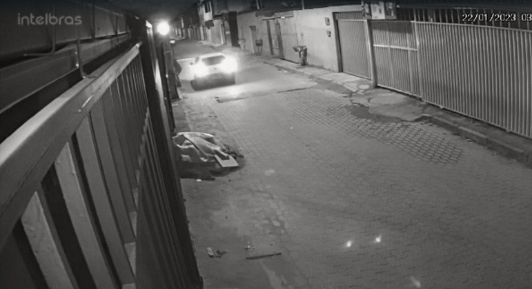 Imagens da câmera de segurança no momento em que o colombiano Gustavo Adolfo Suares Betancur é assassinado