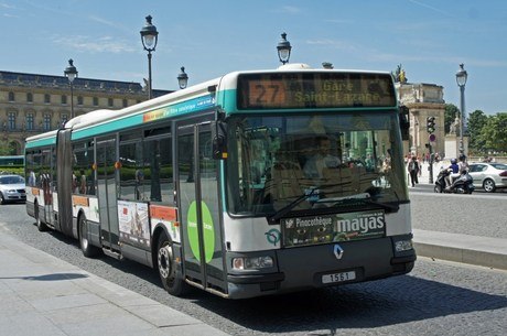 Caso de assédio aconteceu dentro de ônibus em Paris
