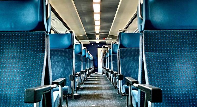 Passageiro brigou com mãe de três crianças por causa de assento em trem
