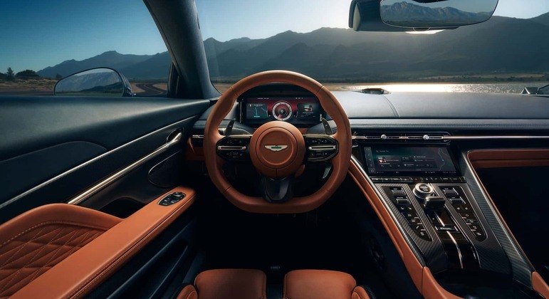 Multimídia tem espelhamento sem fio com Apple CarPlay e Android Auto