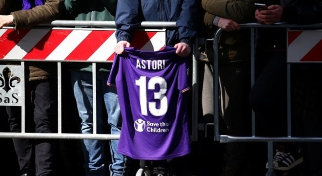 O número de Astori será preservado no jogo contra a Argentina