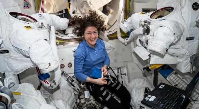 Astronauta Christina Koch retorna pra a Terra em fevereiro de 2020