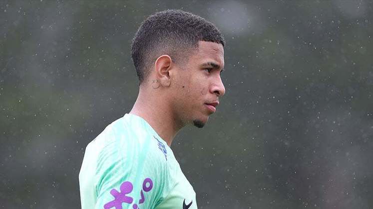 Atacante: Sávio (PSV), 18 anos - Ponta-direta, o jovem pertence ao Toulouse, da França, mas está emprestado ao PSV, da Holanda. Suas características são velocidade e drible.