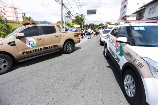 As quatro crianças que foram socorridas com vida após o ataque precisaram passar por procedimentos cirúrgicos.