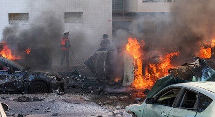 Ataques do Hamas deixaram rastro de destruição 