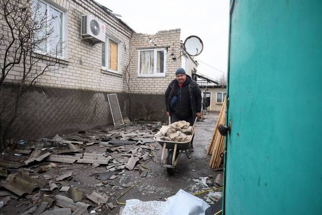 Ao todo, a Rússia mantém quase 150 mil militares mobilizados na fronteira