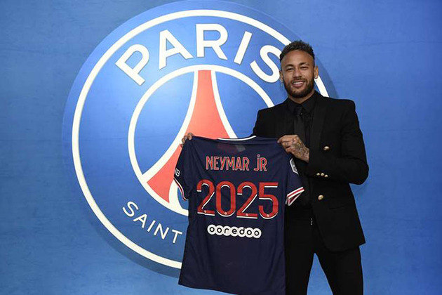 Até o momento, ele soma 90 gols oficiais pelo PSG, o que faz dele o 12º maior artilheiro da história do clube francês. Em toda a carreira, são 401 gols em jogos oficias. 