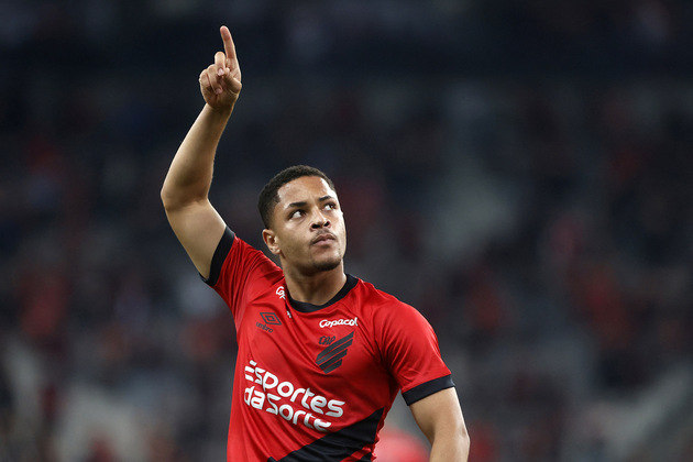 1 - Vitor Roque (Athletico Paranaense): 32 milhões de euros (cerca de R$ 168,2 milhões)
