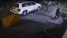 Idoso de 80 anos é baleado e morto por atirador de bicicleta em NY