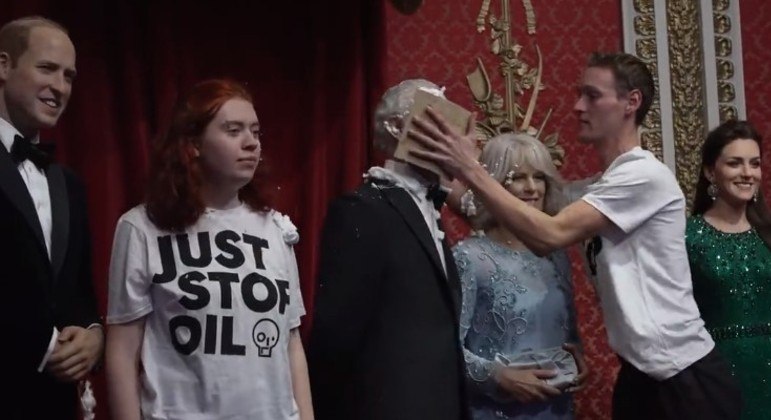 Pie in the face: Activists throw a cake at a wax statue of King Charles III in London – News