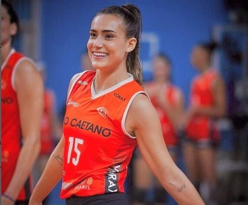 Beatriz Palmieri, que joga pelo Hapoel Ironi Kiryat Ata, do distrito de Haifa, no norte do país, também tem relatado pelas redes sociais a angustiante espera em busca de retornar ao Brasil. 