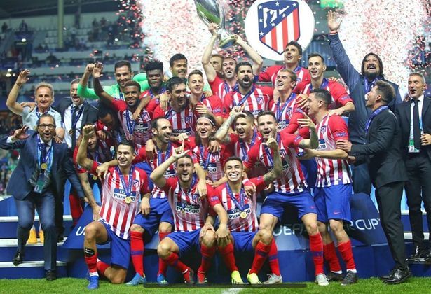 10º Atlético de MadridTemporada: 2017/2018Gastos: 247,35 milhões de euros (R$ 1,27 bilhão)O Atlético contratou importantes reforços para o ano, como Diego Costa e Vitolo. O aumento dos gastos valeu a pena, já que conquistou a Europa League na temporada