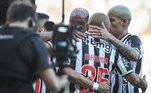 Atlético-MG derrota Bragantino e faz festa do título em jogo de 7 golsVEJA MAIS