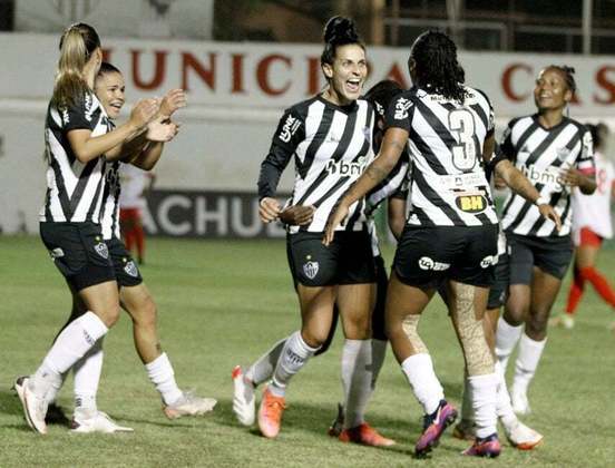Atlético-MG: O time feminino existe oficialmente desde 2005, mas o projeto precisou ser interrompido em 2012 por falta de investimento. O retorno veio em dezembro de 2018. 