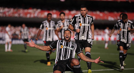 Hulk comemora gol contra o São Paulo
