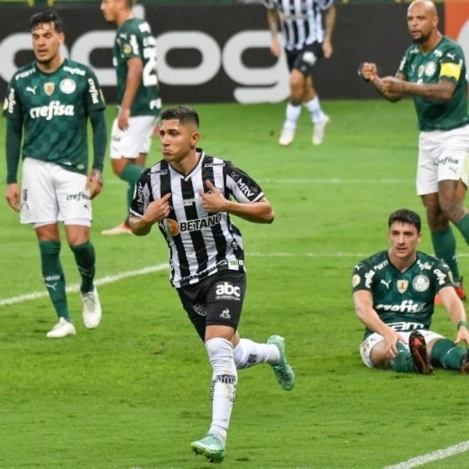 Palmeiras dispara na liderança do Brasileirão 2021