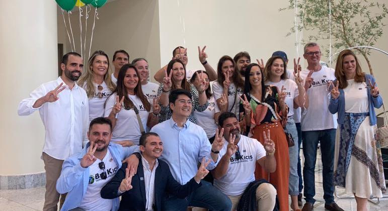 Grupo de parlamentares que se filiaram ao PL