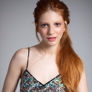 Atriz Paula Landim