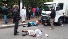 Caminhoneiro vê assalto em SP e atropela suspeitos no Jaguaré
