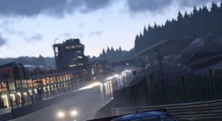 Atualização de Gran Turismo 7 adiciona novos carros e circuito