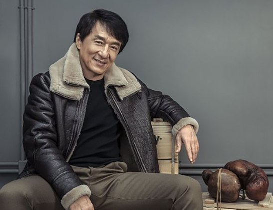 Atualmente, Jackie Chan está produzindo um filme que está sendo rodado num bairro devastado pela guerra na Síria. 
