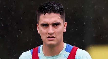 Atuesta em treino pelo Palmeiras