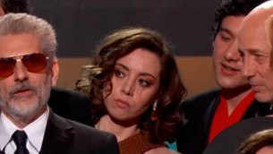 Aubrey Plaza viraliza ao perder a paciência durante SAG Awards (Agnews/Via Estrelando)