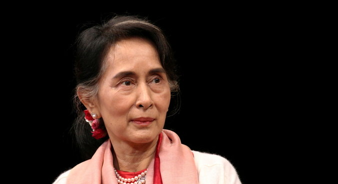 Aung San Suu Kyi está bem, afirma advogado
