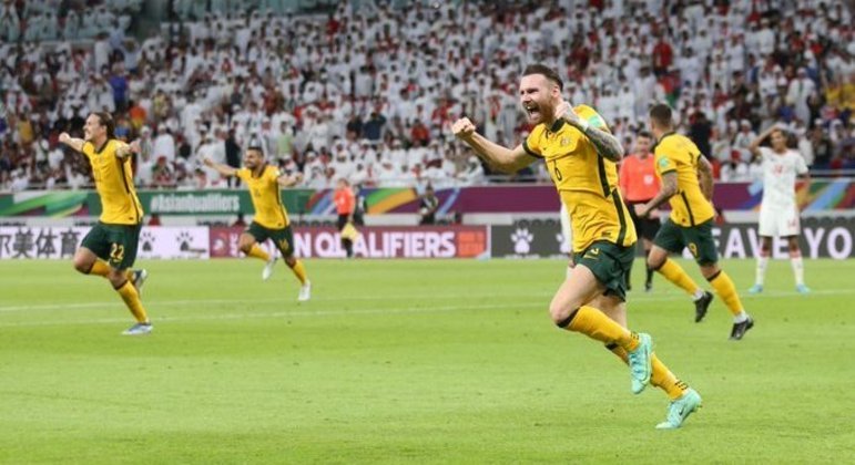 MacLaren, da Austrália classificada para brigar com o Peru por vaga no Catar
