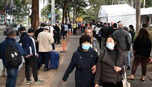 Aumento de casos de covid-19 faz alguns países retomarem restrições