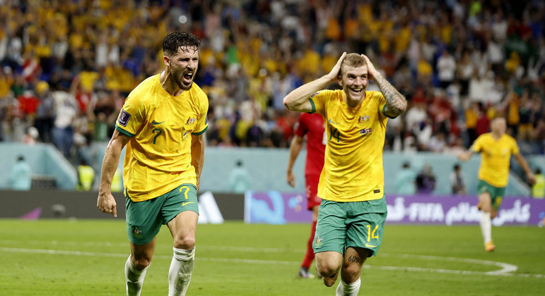 Austr&Atilde;&iexcl;lia surpreende Dinamarca, vence por 1 a 0 e avan&Atilde;&sect;a para as oitavas de  final da Copa - Futebol - R7 Copa do Mundo