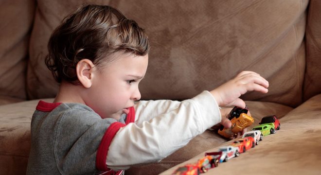Autismo: Como identificar, quais as causas e tratamento