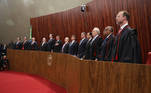 Autoridades dos Poderes Legislativo e Judiciário, além de governadores estaduais e candidatos à Presidência, foram à posse
